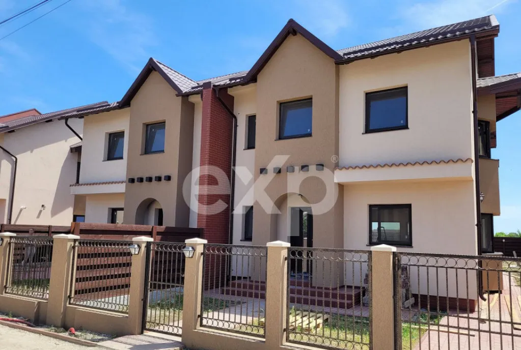 De vanzare duplex premium zona linistita intre paduri in Cor