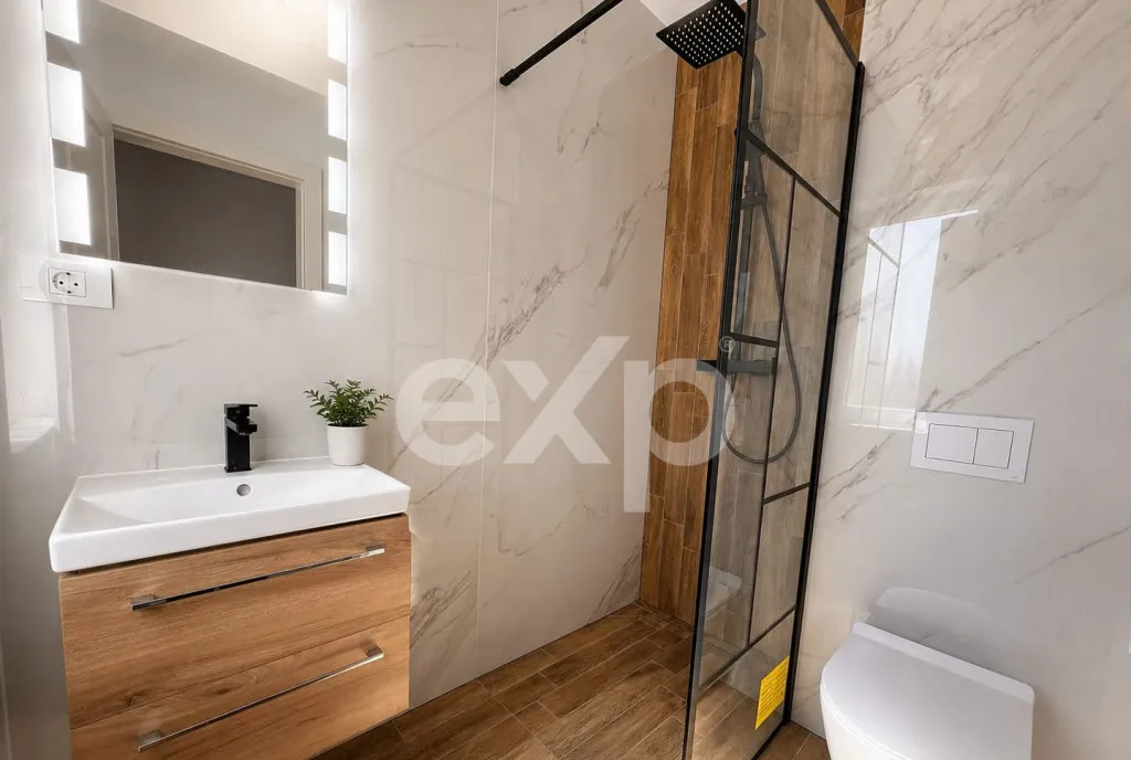 Apartament 3 camere de vanzare - Iosefin Strada Platanil