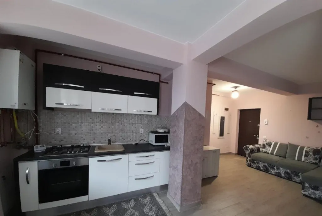 Apartament 3 camere terasa 25 mp parcare zona Vivo