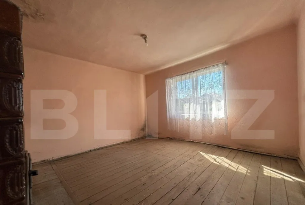 Apartament 3 camere bloc cu lift 77 35 mp utili zona Giu