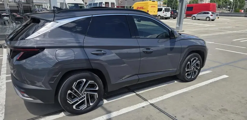 Hyundai Tucson New Plug-in Hybrid 1 6 l 252CP 4WD 6AT Luxury - 2024 32 900 eur