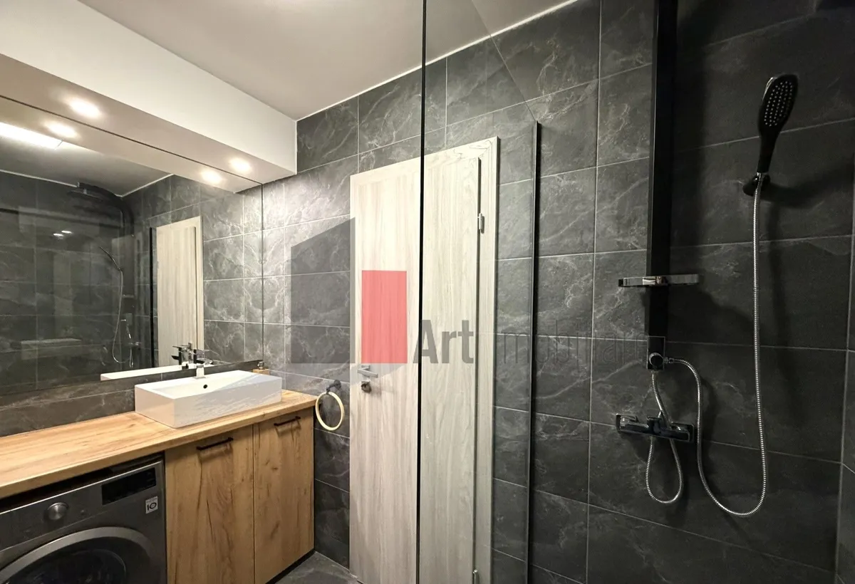 Popa Nan Apartament 3 camere tip Duplex zona Calea Calarasilor