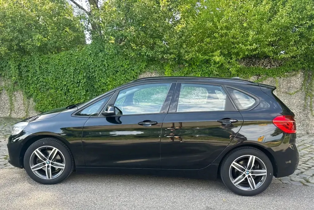 Bmw 220D Active Tourer 8 000 eur