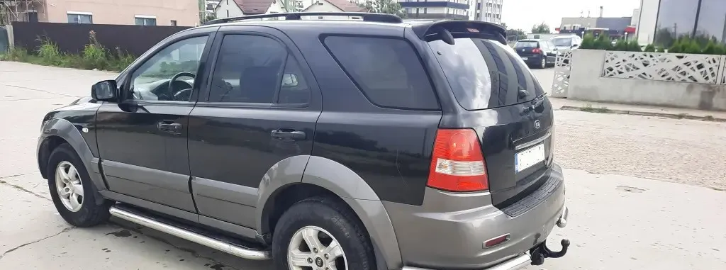 KIA Sorento 2 5 CRDI 4X4 La buton Mic Mare Auto Manual An 2006 3 500 eur