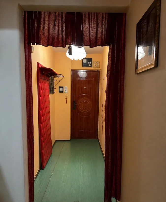 Drumul Taberei 2 camere de renovat metrou la 3 minute