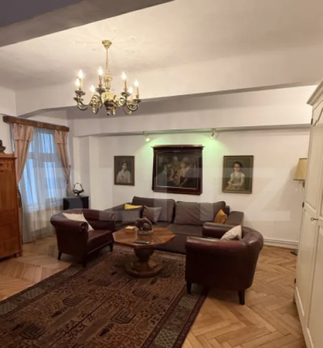 Apartament 4 camere 108 mp zona Piata Unirii