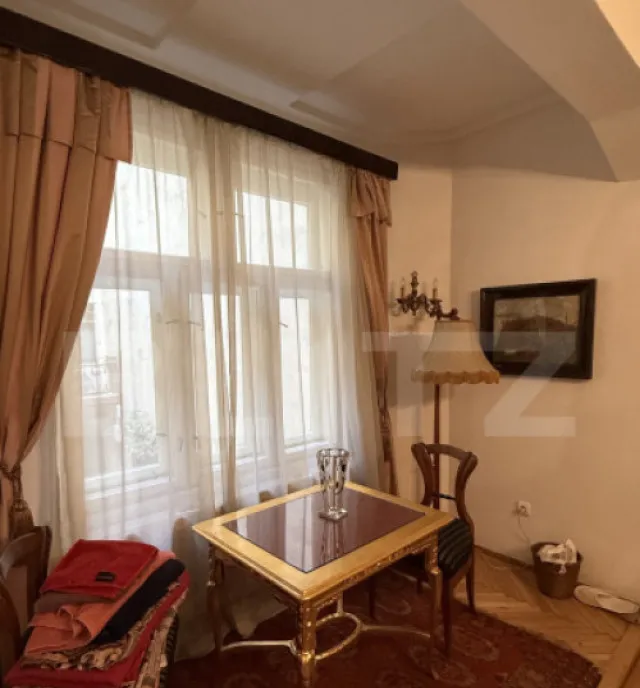 Apartament 4 camere 108 mp zona Piata Unirii