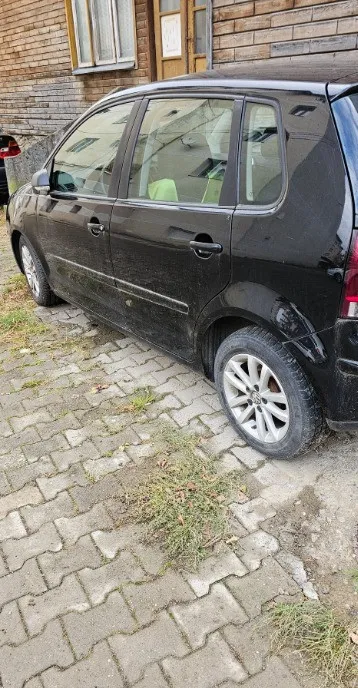 Volkswagen Polo 9N motor 1 4 cm3 pe in stare foarte buna 2 150 eur