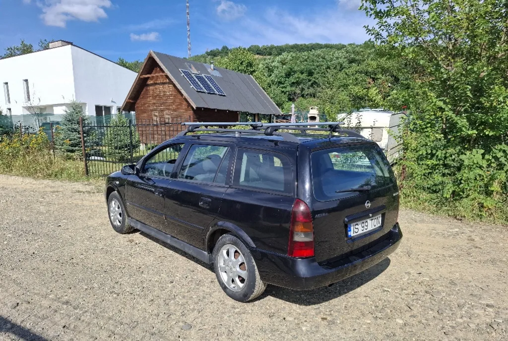 Opel astra an 2003 1 7 motorina 999 eur