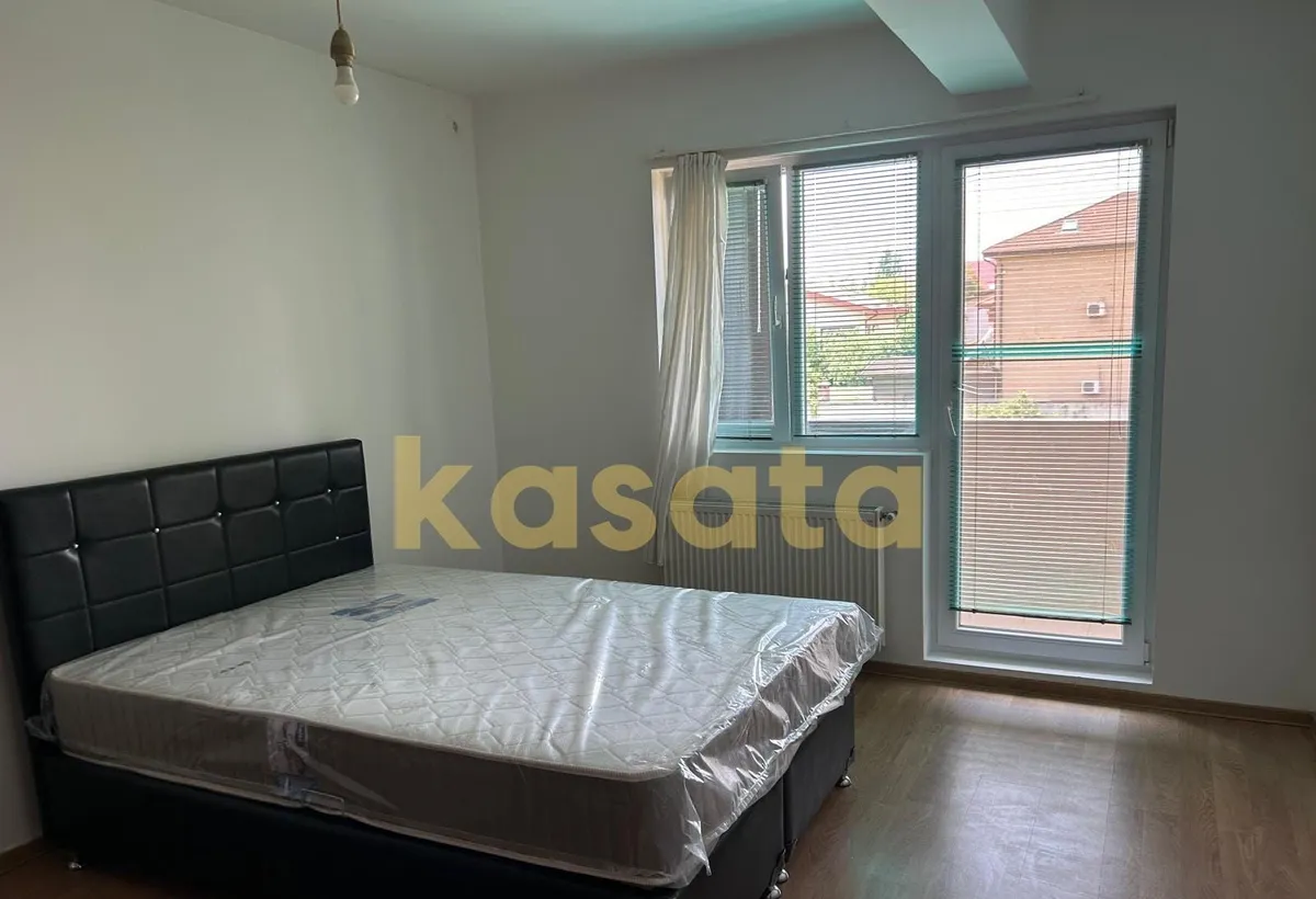 Aleea Mizil apartament 2 camere decomandat 52 mp centrala proprie parcare