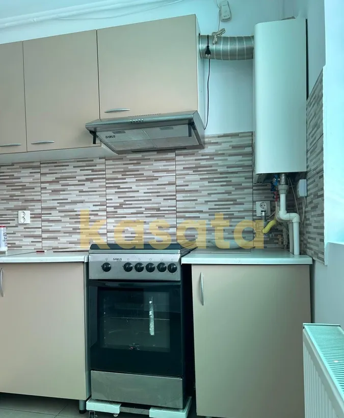 Aleea Mizil apartament 2 camere decomandat 52 mp centrala proprie parcare