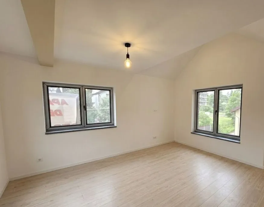 Apartament cu 3 camere 65 09 mp 2 spatii 11 62 mp Gar