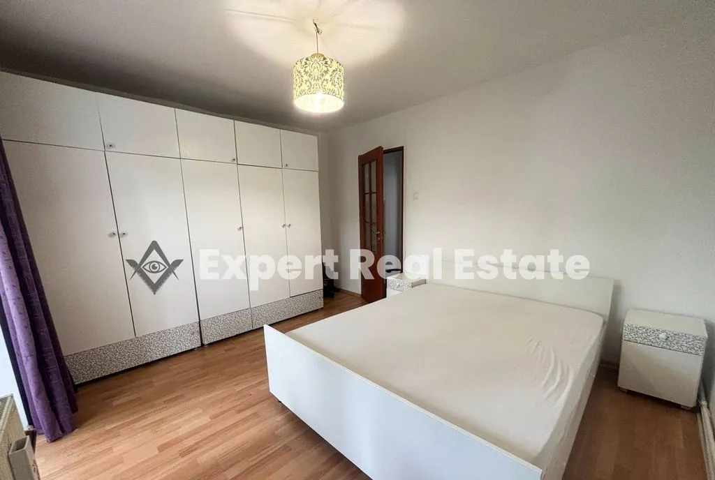 Apartament spatios 2 Camere otopeni central