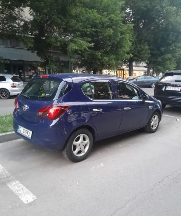 Opel Corsa E primul proprietar km reali 100 masina de familie 5 800 eur