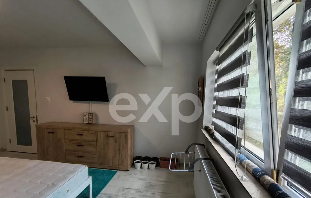 De vanzare apartament 3 camere 2 balcoane et 4/10 zona R