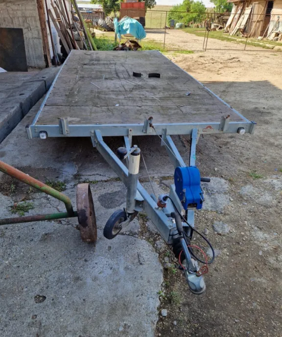 Platforma auto marca knott 3 000 eur