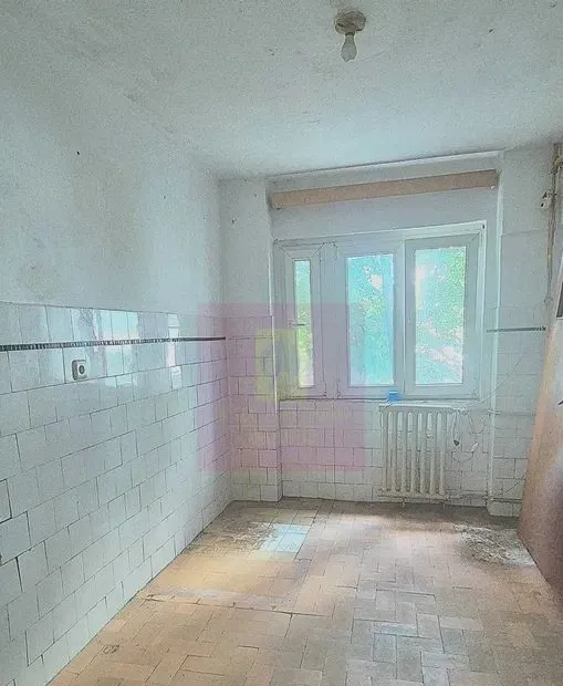 Apartament 3 camere 74 11 mp Etaj 1/10 Bulevardul Lacul Tei