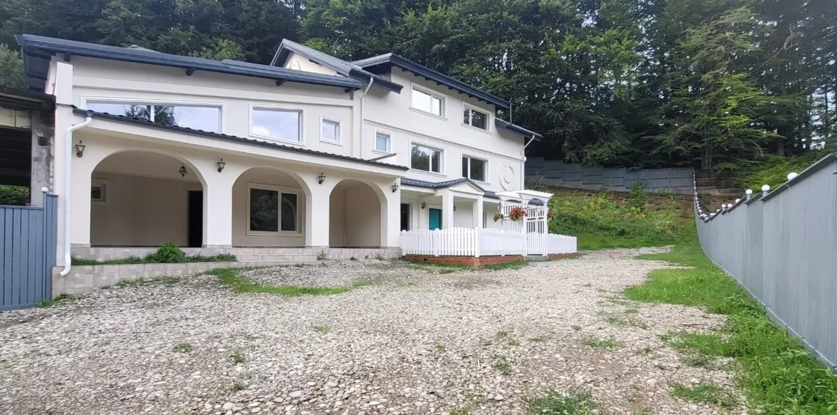 Maneciu statiunea Cheia Prahova apartament la munte