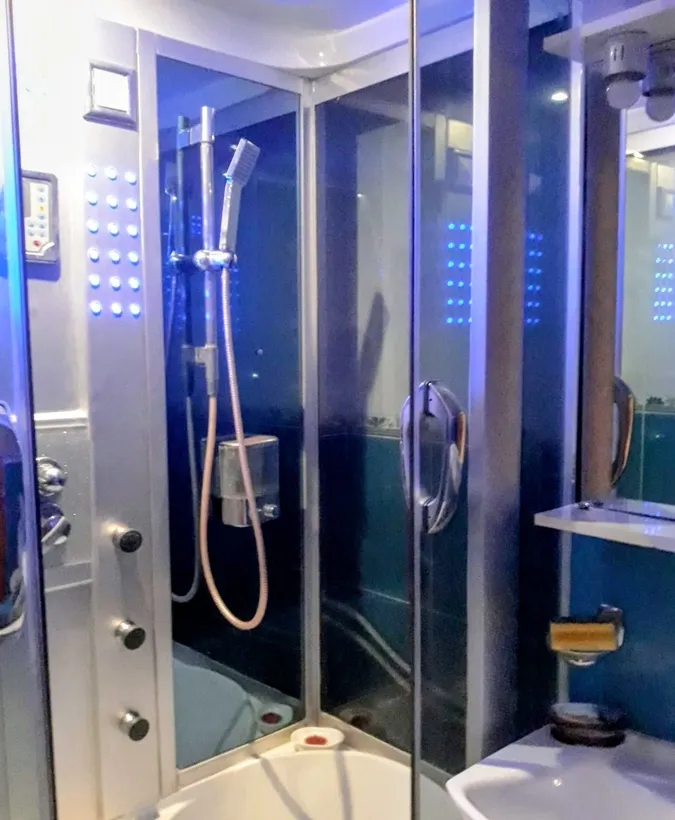 Pacii Metrou 5 minute pe jos 2 Camere Mobilat Utilat