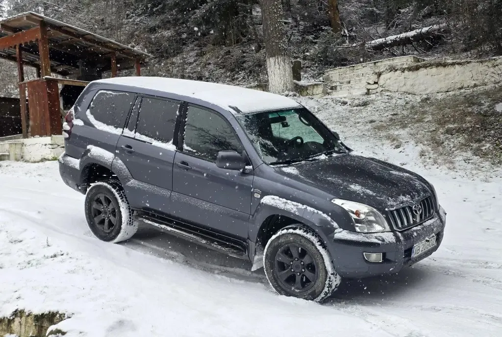 Toyota Land cruiser J120 10 000 eur