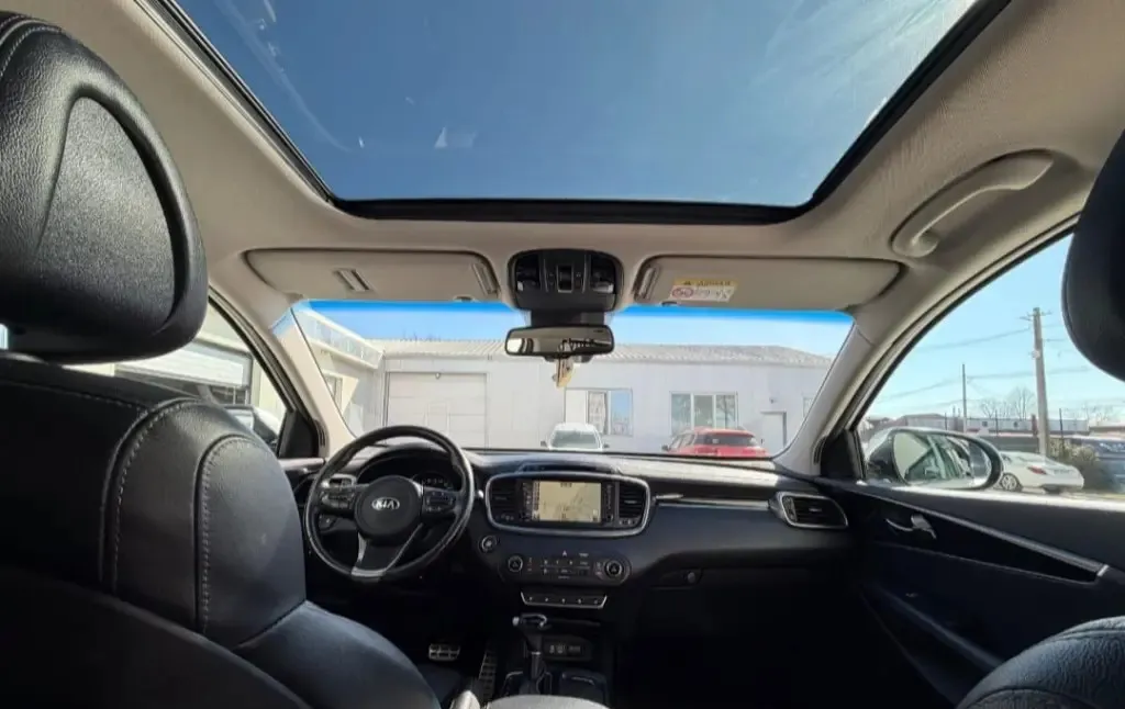 Kia Sorento 2 2d 200cp 2015 Awd 4x4 Platinum Panorama Trapa Scaune nu Schimb 9 999 eur