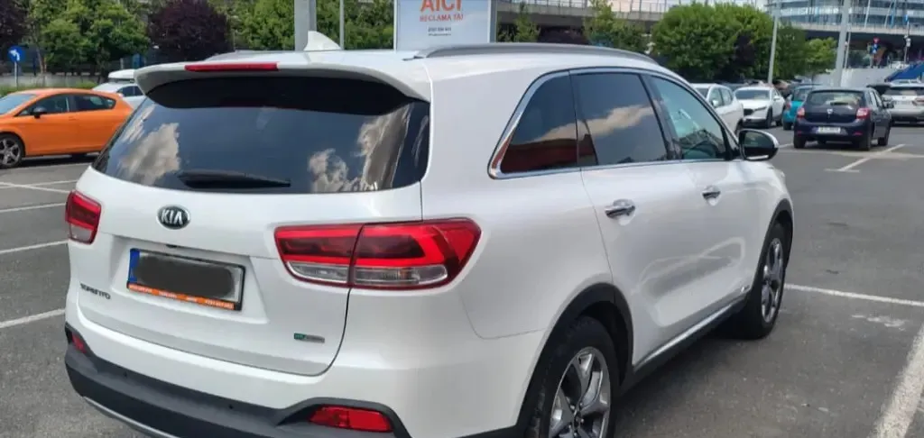Kia Sorento 2 2d 200cp 2015 Awd 4x4 Platinum Panorama Trapa Scaune nu Schimb 9 999 eur
