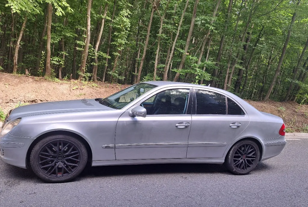 Mercedes-Benz E-Class W211 Facelift Avantgarde 2 2 CDI 170 CP Doar 241 000 K 5 300 eur