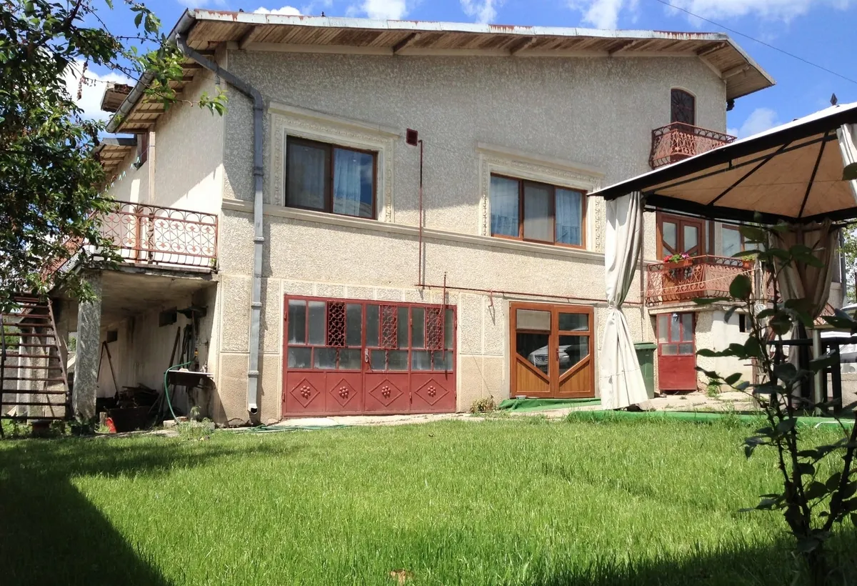 Vidra Proprietate cu potential investitional 3 923 mp teren intravilan