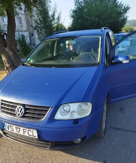 Vw touran 1 9tdi 2006 1550e 0746539532 1 550 eur