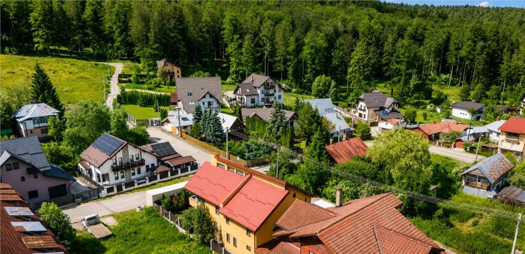 Rezidenta insorita personalizare balcon si ter