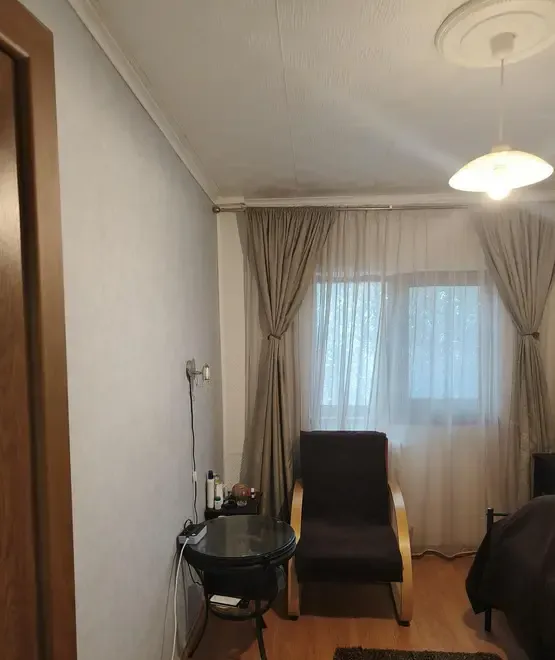 Proprietar vand apartament 3 camere zona metalurgiei