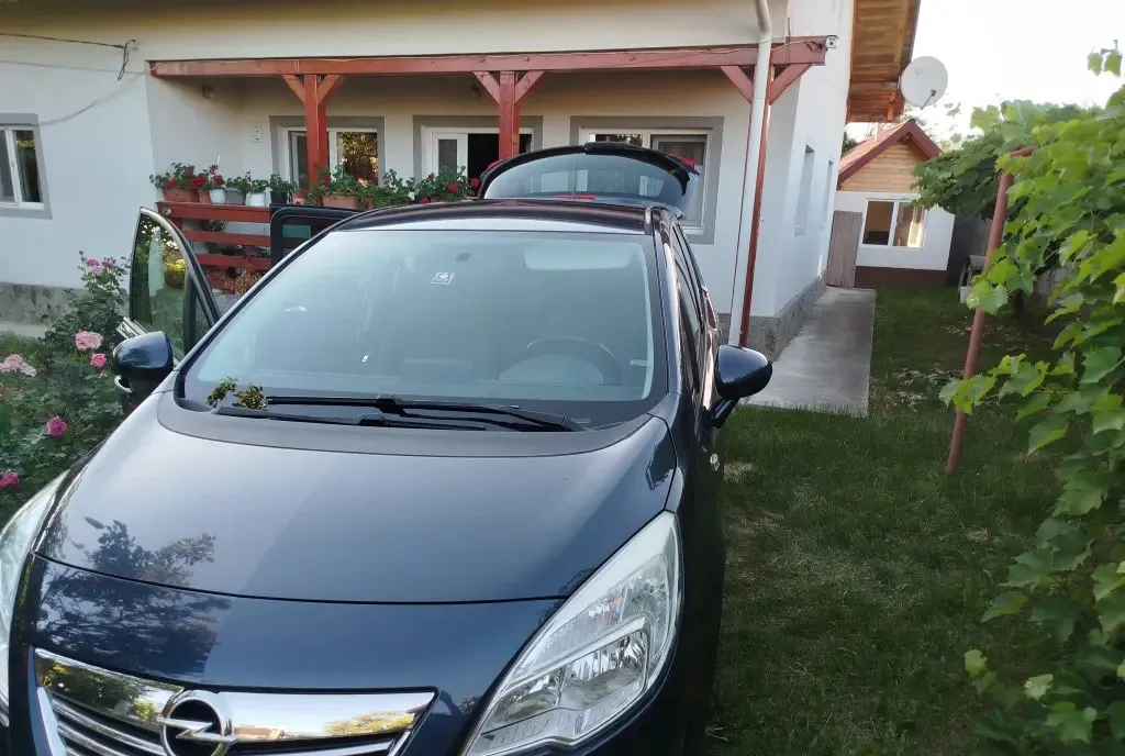 Opel Meriva b autoturism 4 700 eur