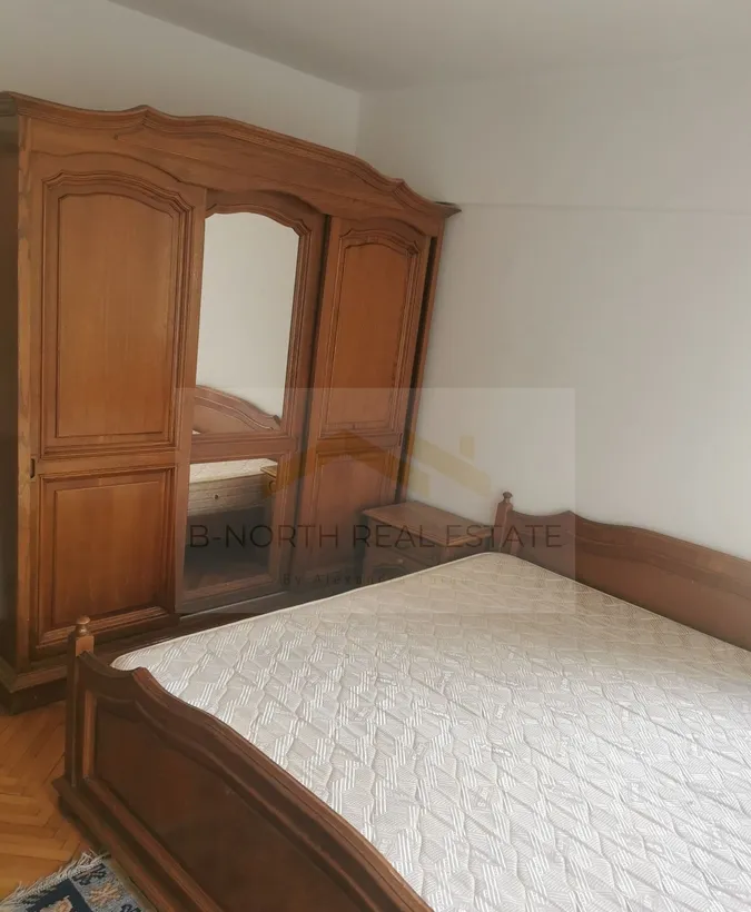 Unirii Apartament 2 camere de inchiriat Bulevardul Unirii 33 Vedere la bulevard
