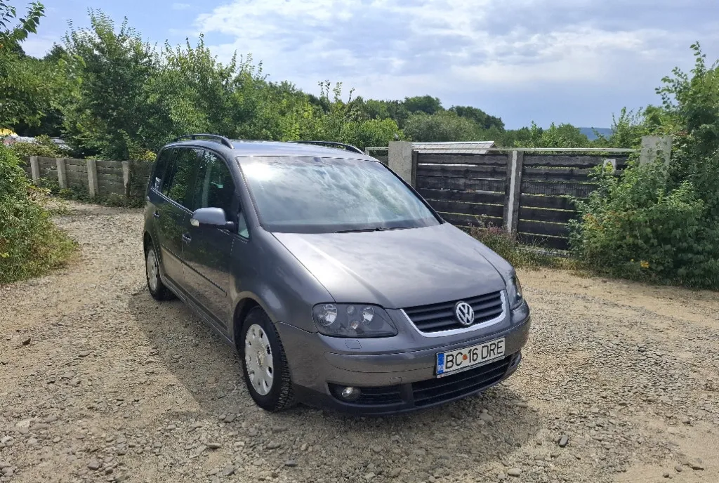 Vw touran an 2006 1 9 motorina 2 000 eur