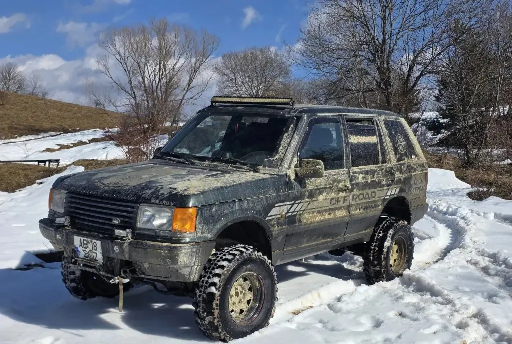 Land Cruiser Range Rover 16 000 eur