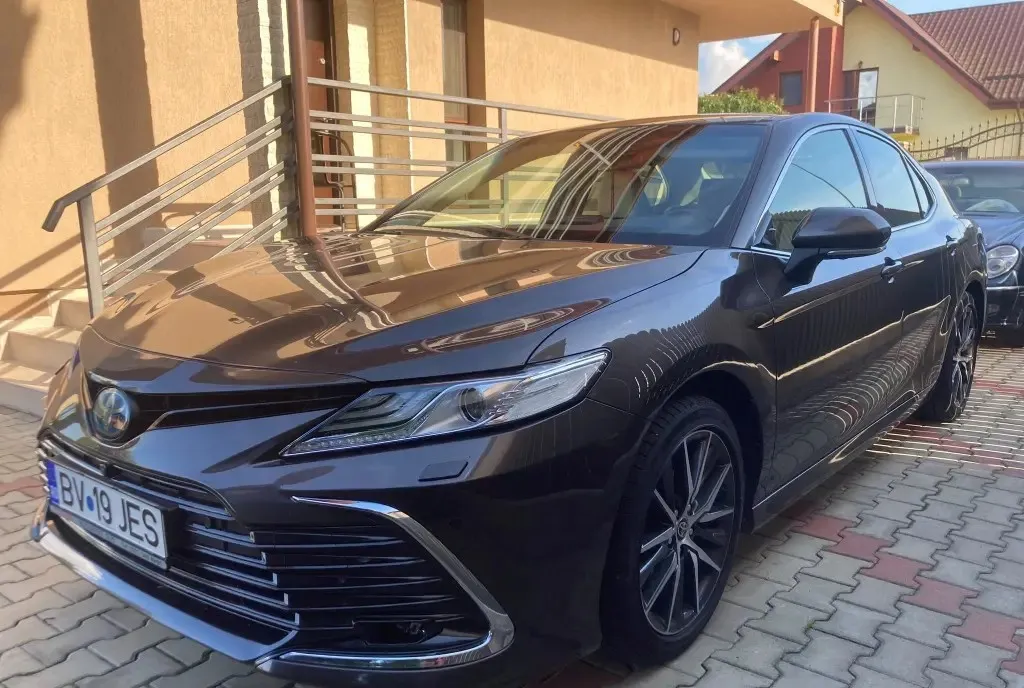 Toyota Camry Hybrid - 2 5 Hybrid - 218 CP - Luxury 33 900 eur