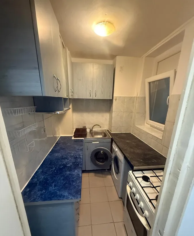 Brancoveanu Huedin Straja de inchiriat 2 camere decomandat 45 mp