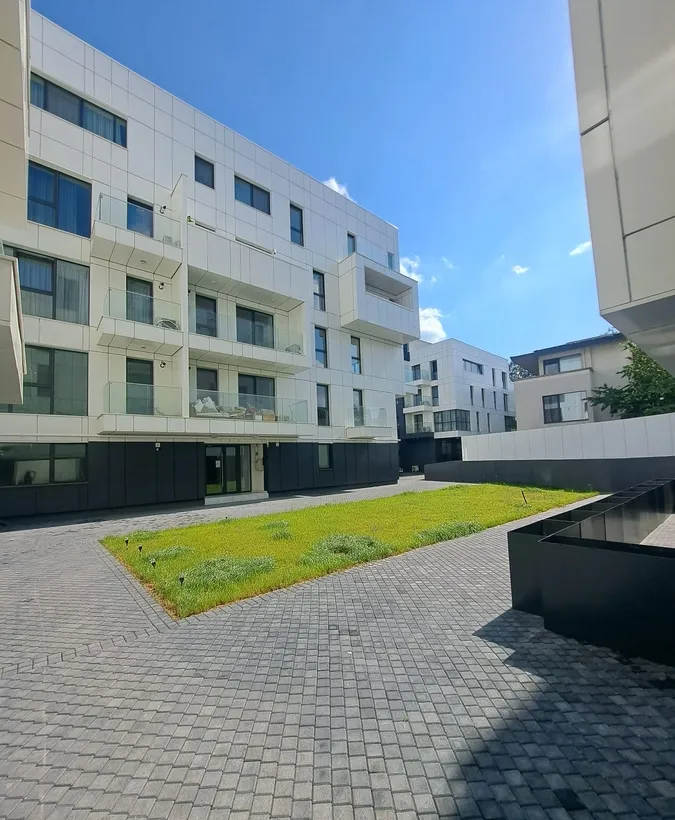 Decebal Uniri bloc nou proprietar centrala termica curte 44mp