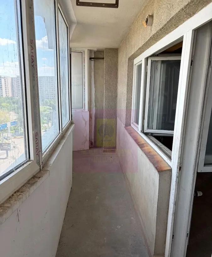 Apartament cu 4 camere de vanzare Lujerului Militari