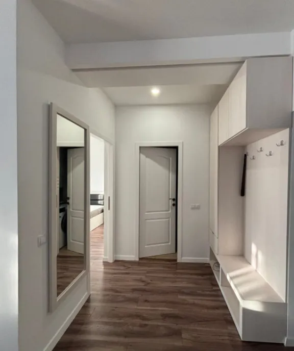 Apartament 2 camere 55 mp si loc parcare zona Centrala lin