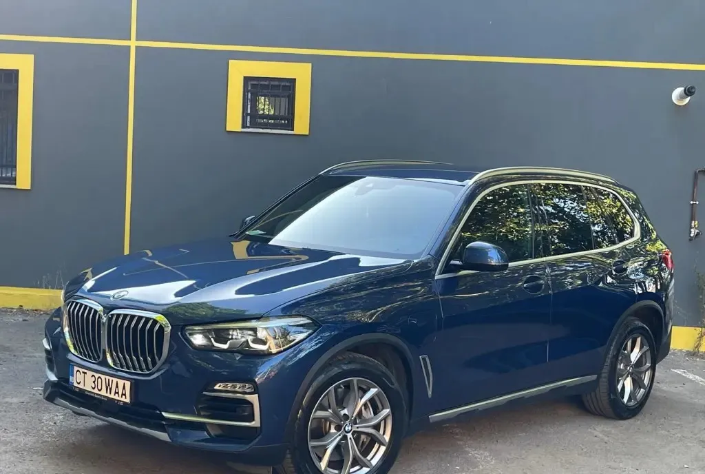 BMW X5 xDrive45e G05 Plug-in Hybrid 43 000 eur