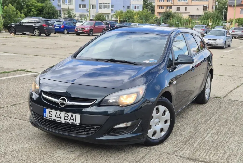 Opel Astra J 2015 1 6 CDTI 110 CP euro 6 / RATE fara avans 5 490 eur