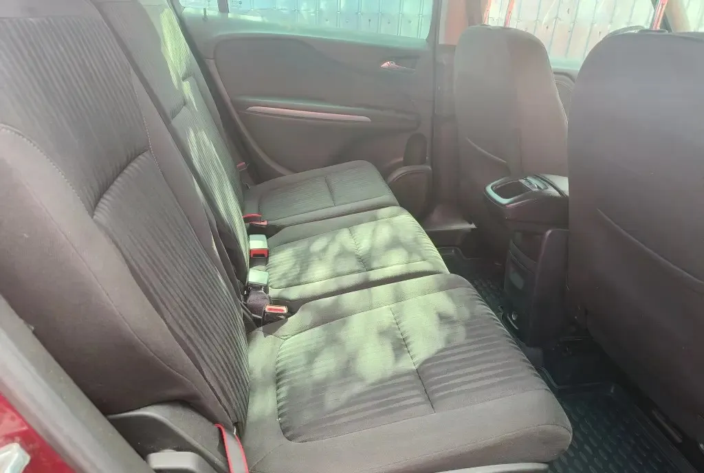 Opel Zafira 2014 1 6 7 locuri 6 000 eur