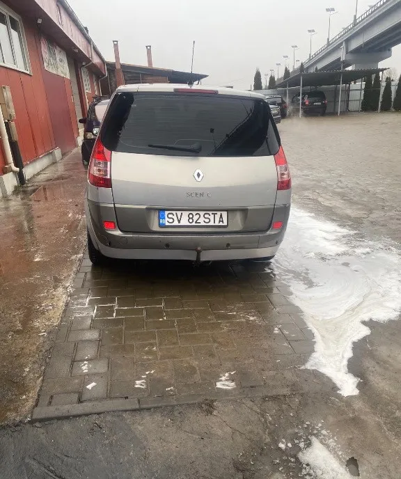 Renault grand scenic automat 7 locuri 2 0benzina full option 2 000 eur