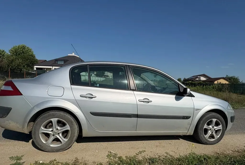 Renault megane gaz 1 500 eur