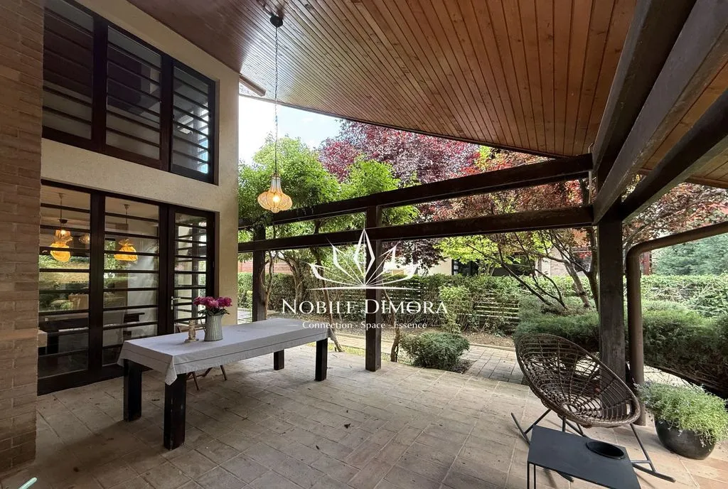 Casa unica in Timisoara 5 camere 3 bai 2 garaje 95