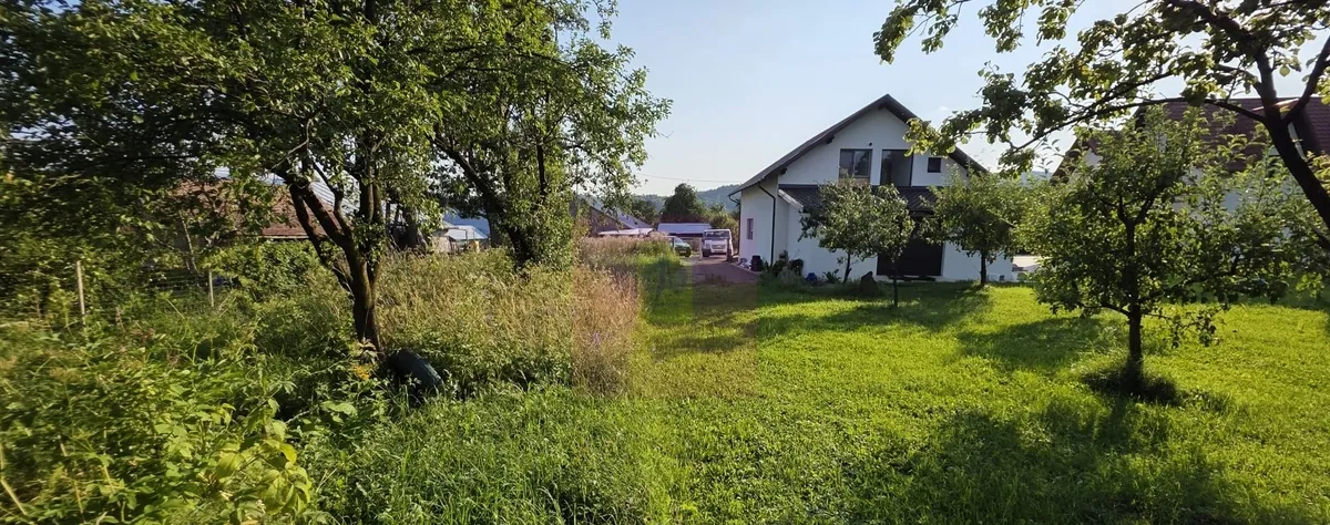 Teren intravilan 1430 mp de vanzare in Brebu