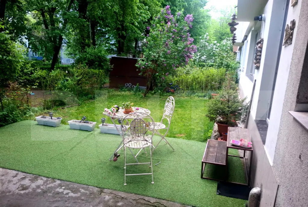 Apartament cu gradina propie de vanzare 47 mp zona Aleea T