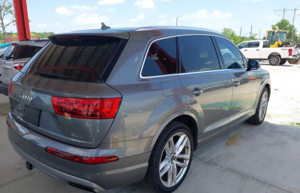 Audi Q7 quattro Premium 3 0 tfsi 2018 13 300 eur