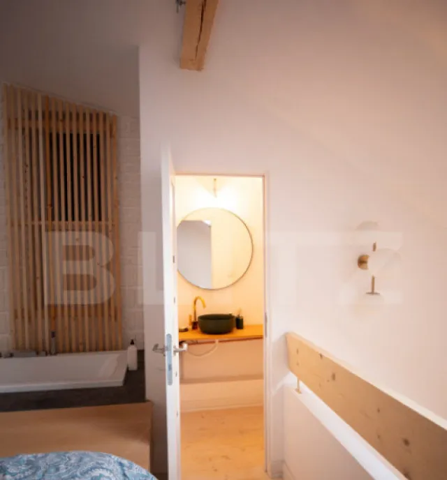 Apartament 3 camere 76 mp terasa 26 mp - zona Semicentra